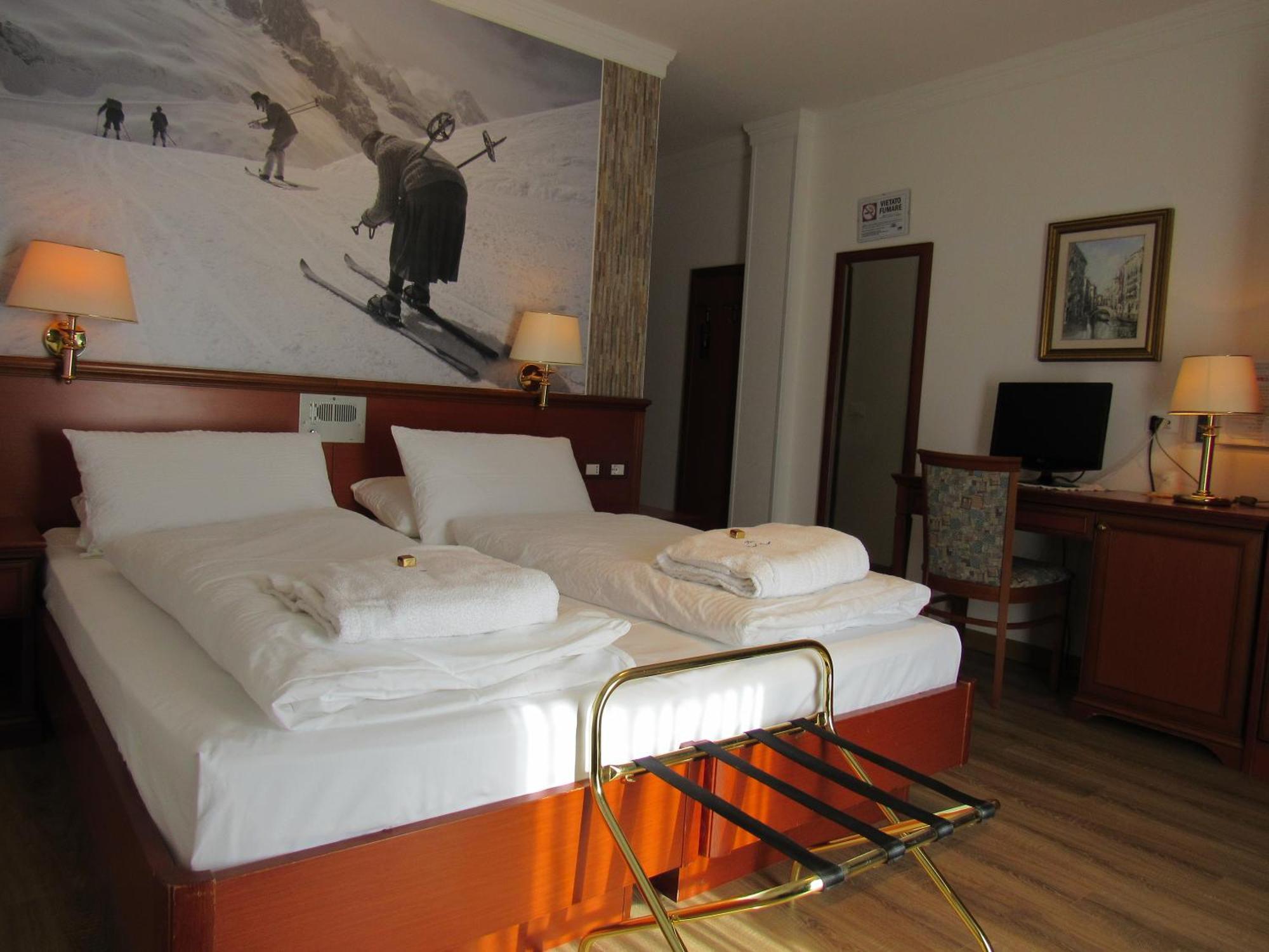 פלקאדה Park Hotel Arnica מראה חיצוני תמונה