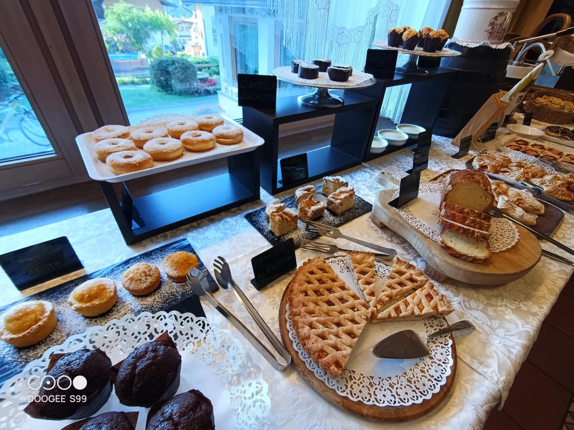 פלקאדה Park Hotel Arnica מראה חיצוני תמונה
