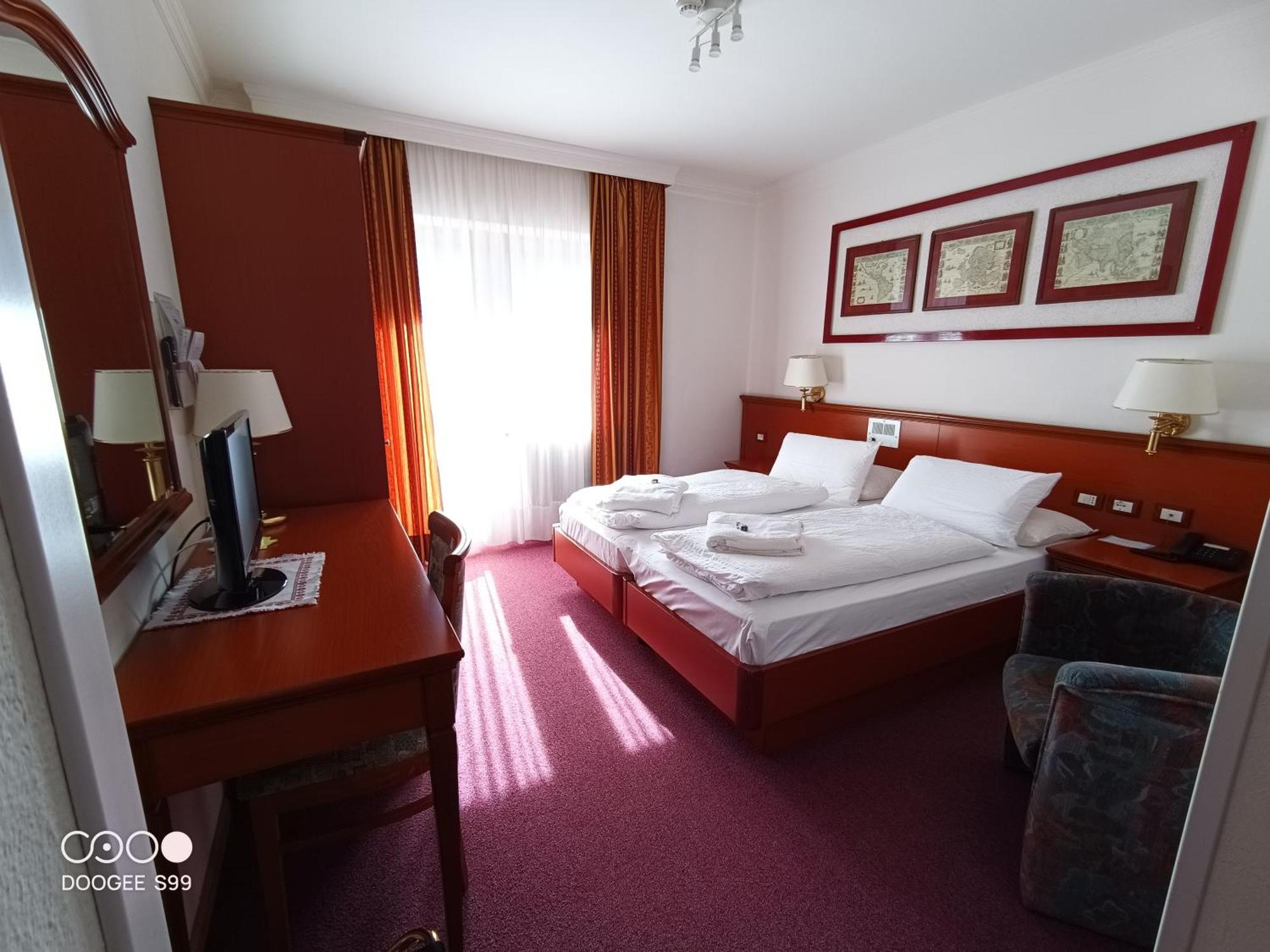פלקאדה Park Hotel Arnica מראה חיצוני תמונה